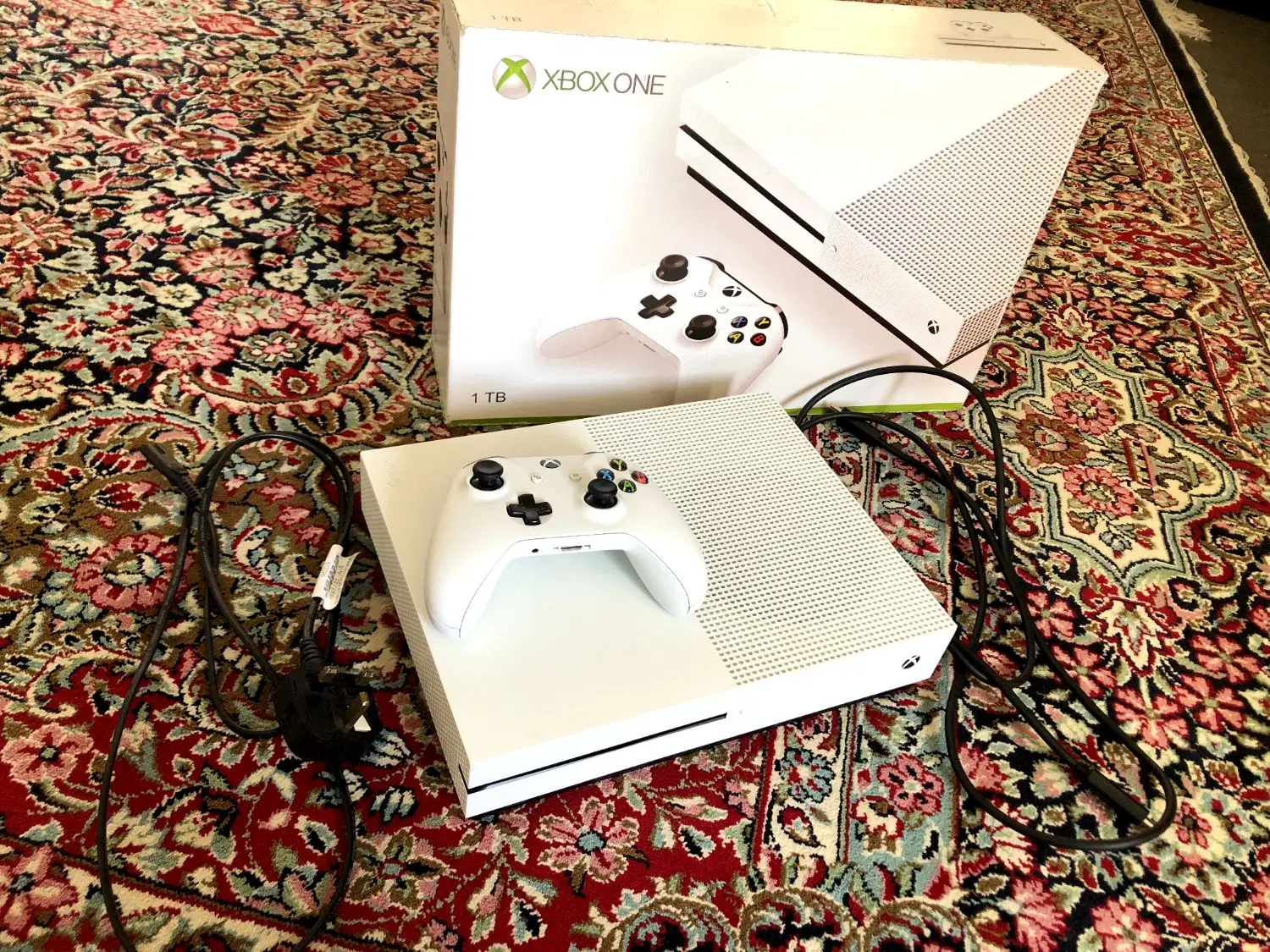 xbox one s 1tb|کنسول، بازی ویدئویی و آنلاین|همدان, |دیوار