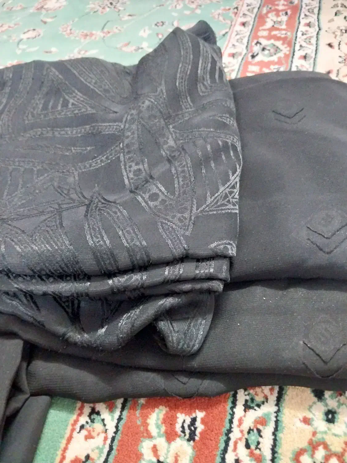 چادرمشکی|لباس|قم, قلعه عموحسین|دیوار