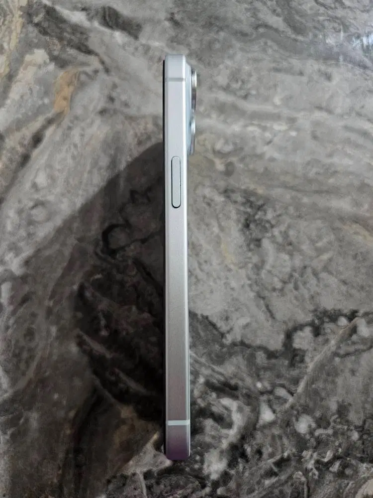 iPhone 15normal|موبایل|اندیشه, اندیشه فاز ۲|دیوار