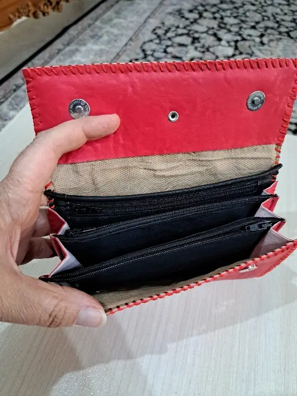 کیف|کیف، کفش، کمربند|اراک, |دیوار