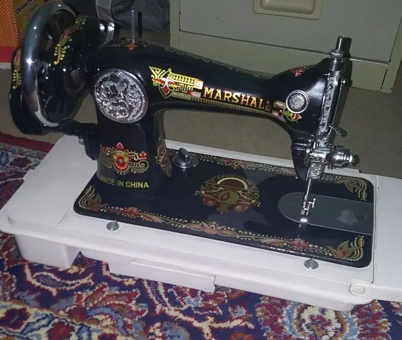 چرخ خیاطی|چرخ خیاطی و ریسندگی|فولادشهر, فولادشهر|دیوار