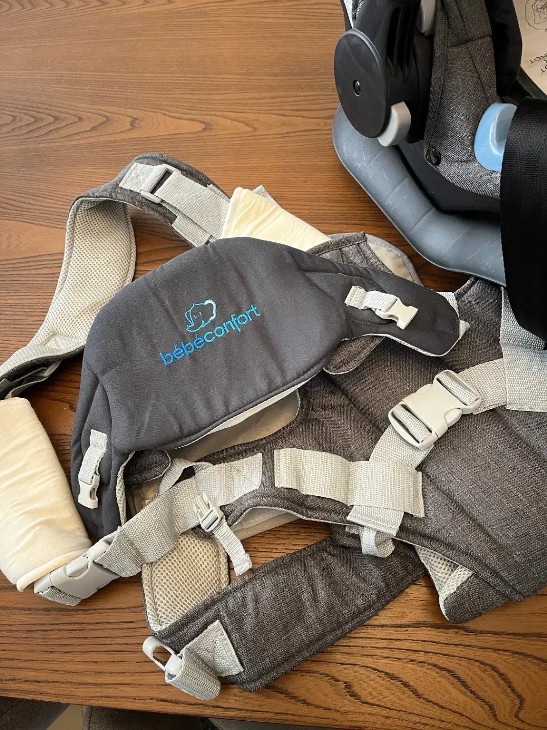 کریر و آغوشی|کالسکه و لوازم جانبی|کرج, مهرویلا شمالی|دیوار