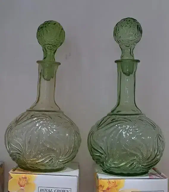 تنگ سبز|کلکسیون اشیاء عتیقه|قم, باجک دو|دیوار