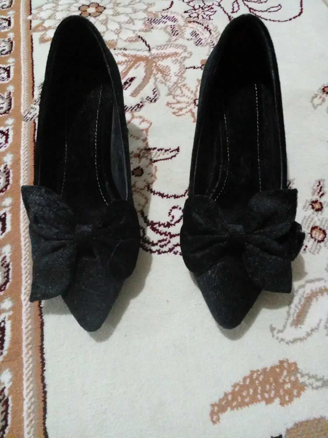 کفش مجلسی|کیف، کفش، کمربند|نیشابور, بنیاد شهید|دیوار