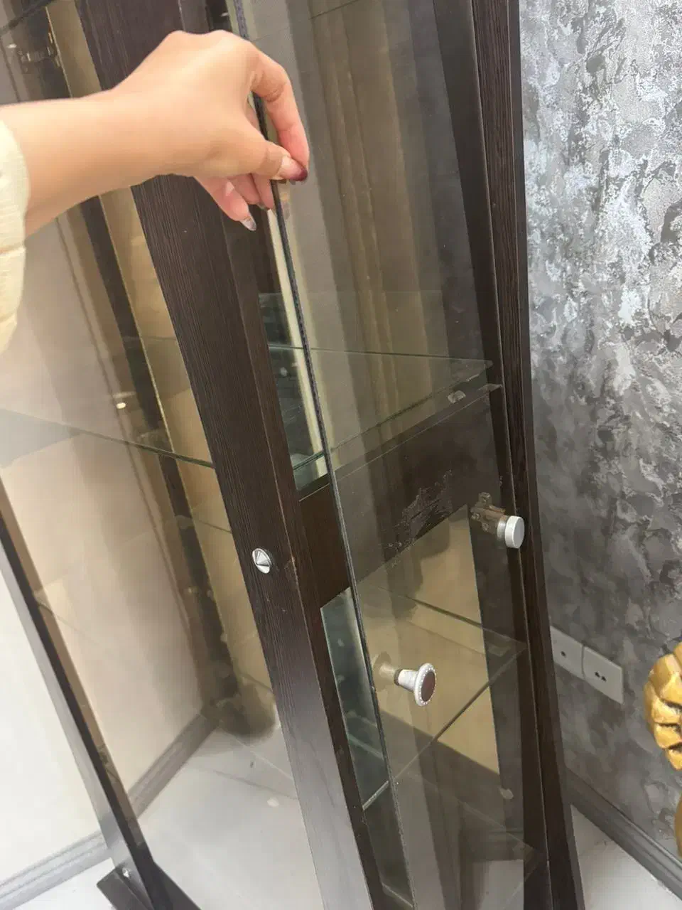 بوفه|بوفه، ویترین، کنسول|صدرا-فارس, فاز ۱|دیوار