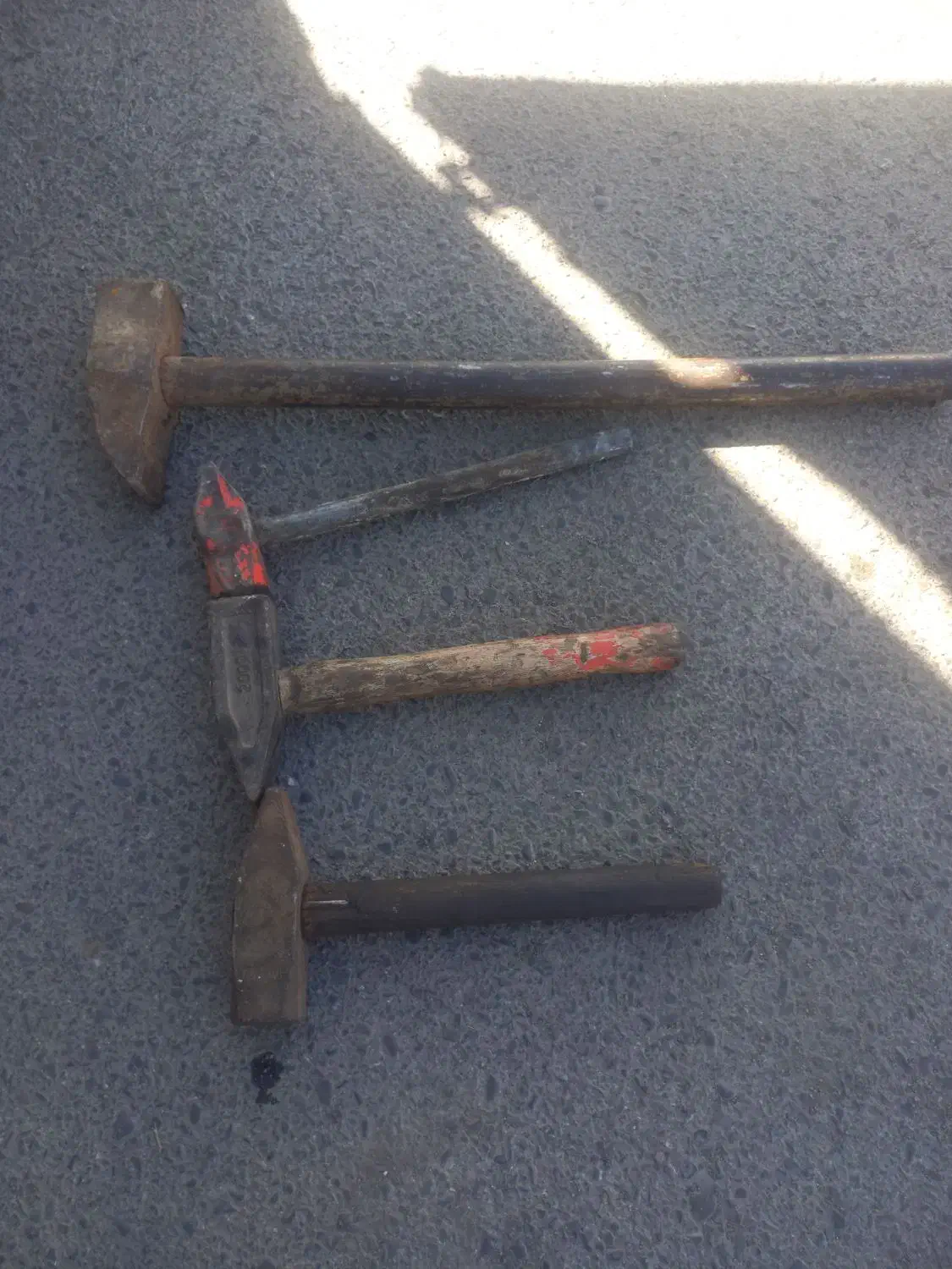 چکش|ابزارآلات|رباط‌کریم, نصیرشهر|دیوار