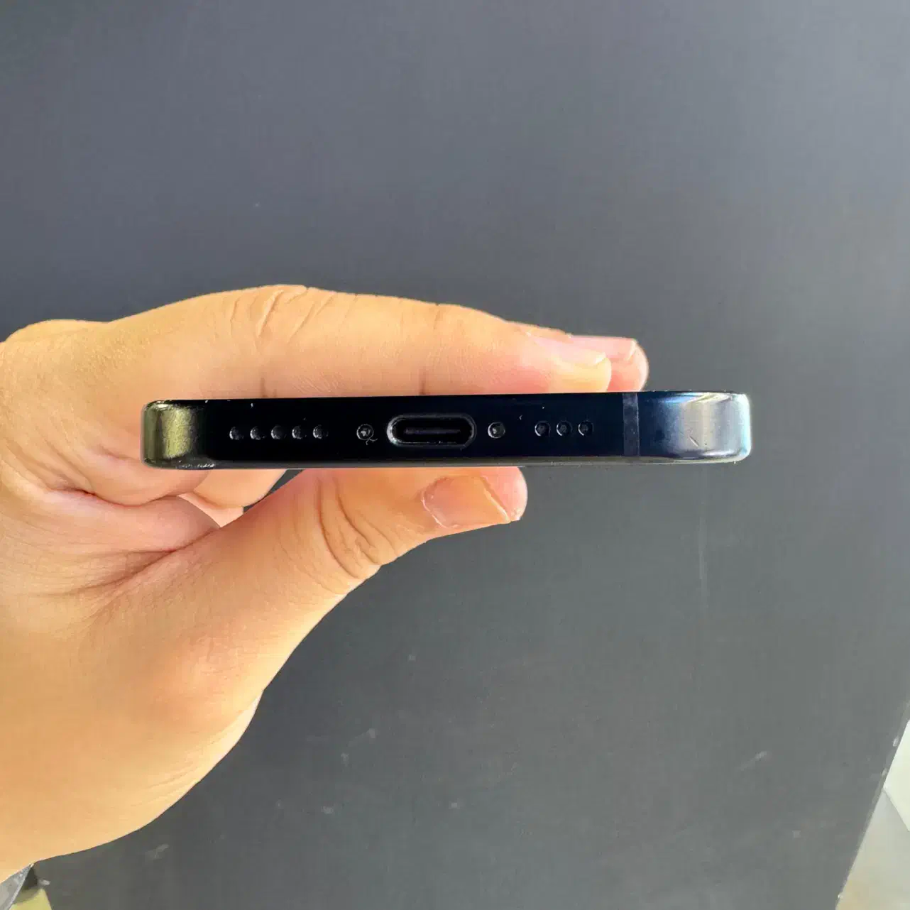 iPhone 15 normal|موبایل|ساری, |دیوار