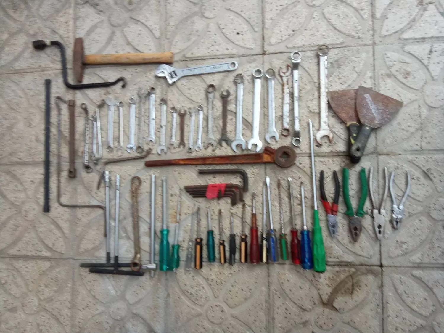 ابزار|ابزارآلات|شیراز, تندگویان|دیوار