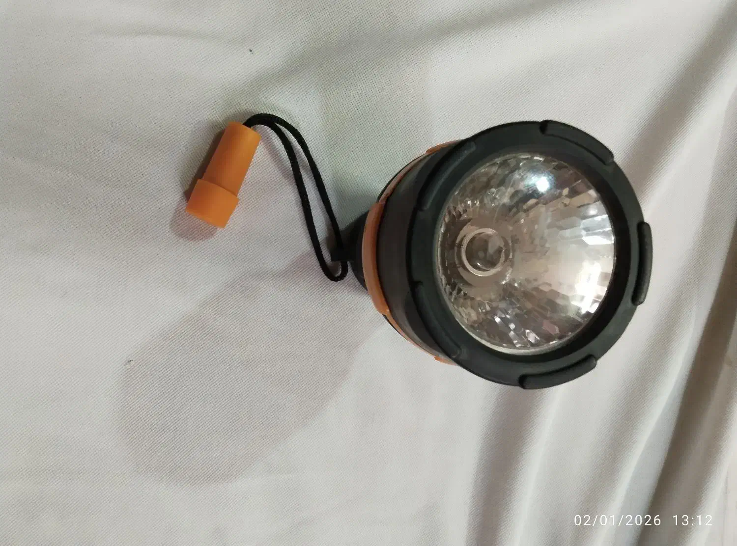 چراغ قوه|لامپ و چراغ|تربت‌حیدریه, منظر|دیوار