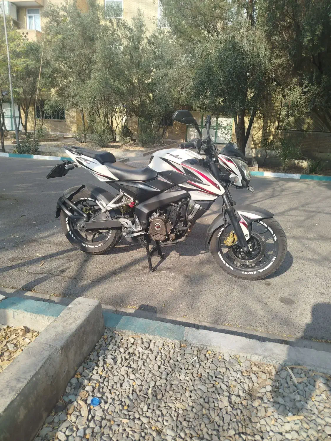 ns200|موتورسیکلت|تهران, قیام|دیوار