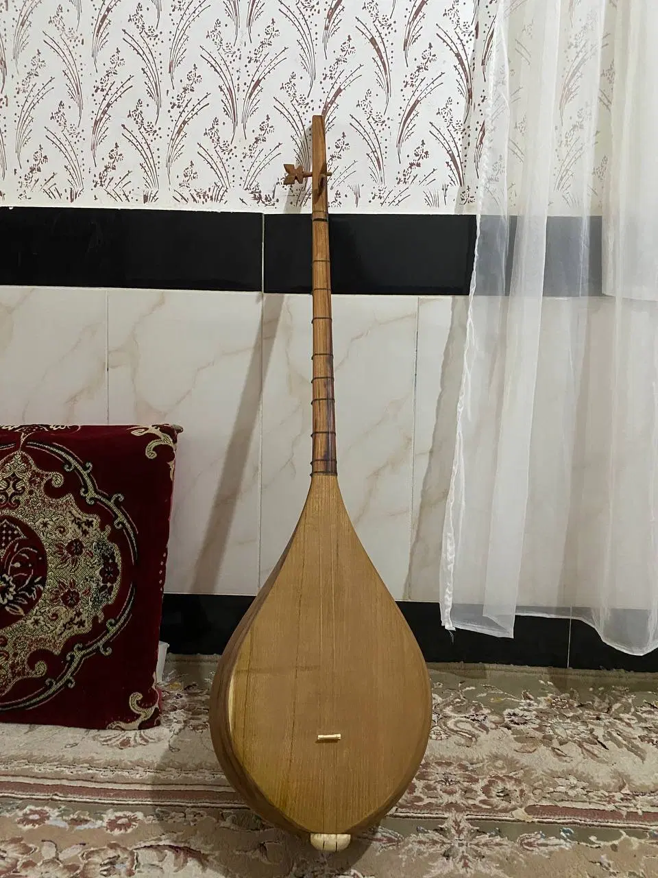 دوتار|سازهای سنتی|باخزر, |دیوار