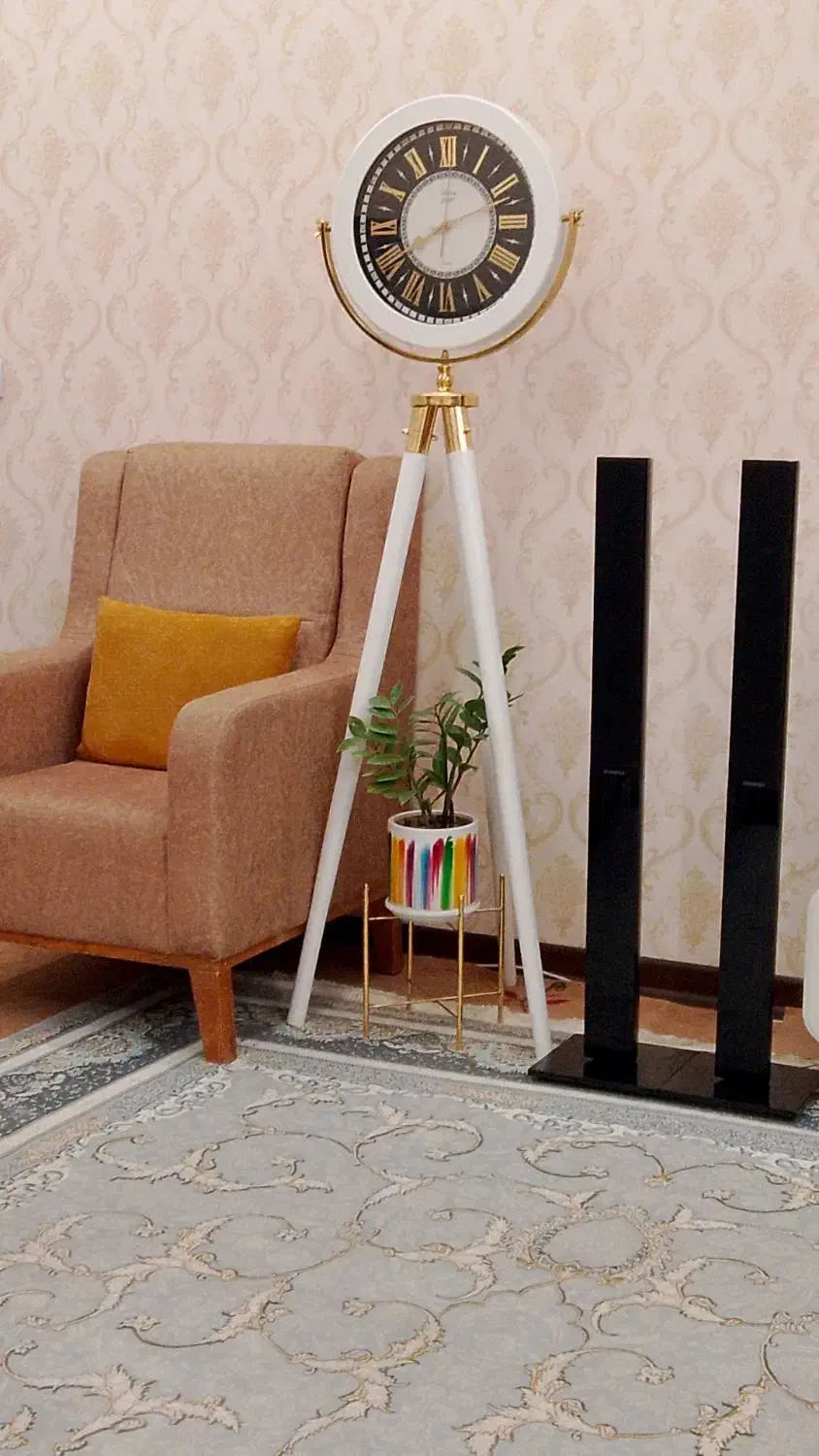 در حد نو|میز تلویزیون|شیراز, شاه قلی بیگی|دیوار