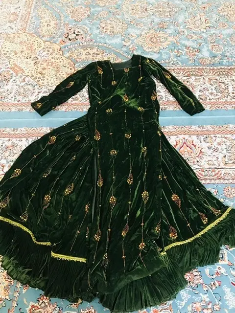 لباس|لباس|گنبد کاووس, |دیوار