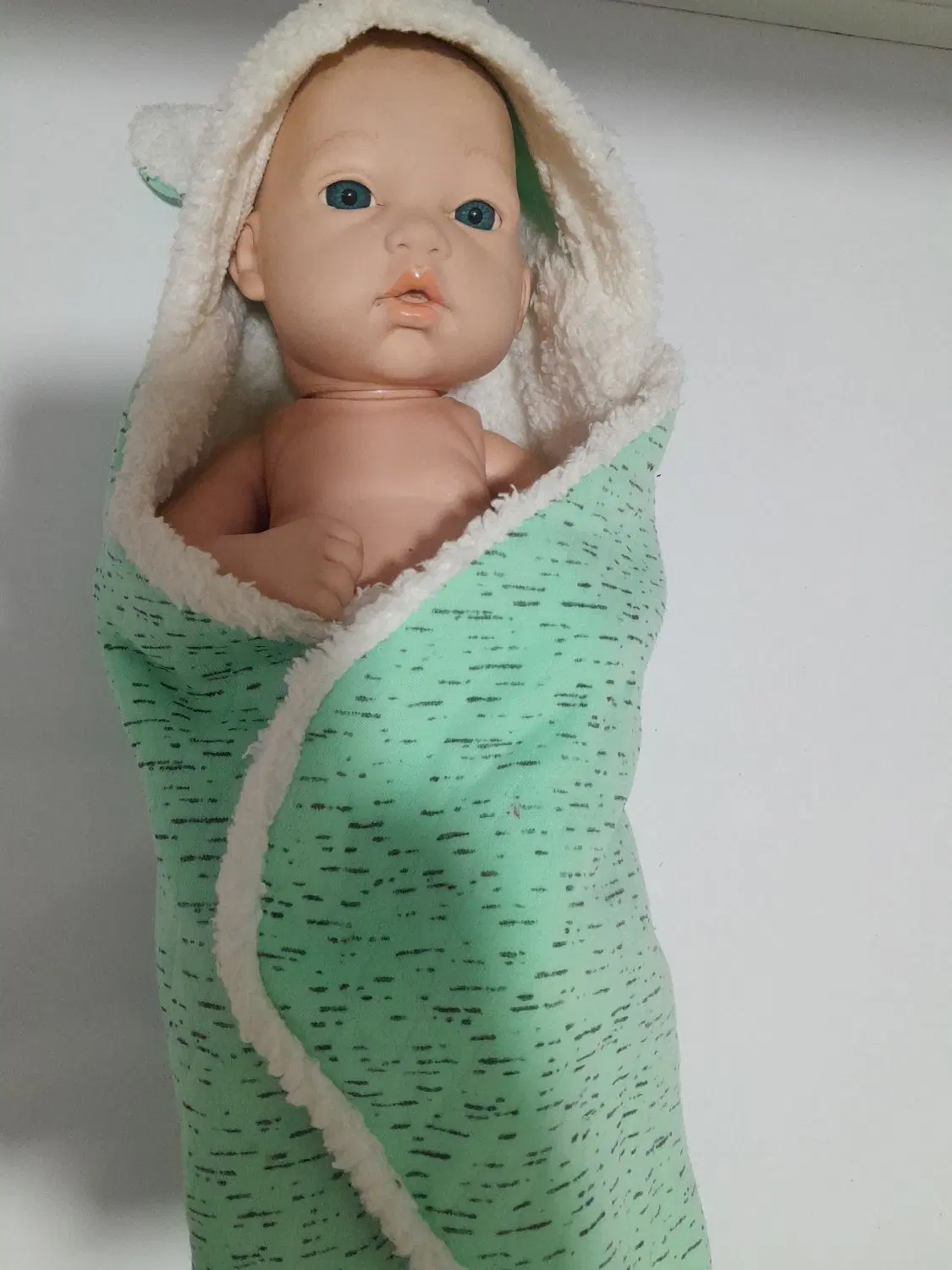 عروسک|اسباببازی بچه|ایذه, |دیوار