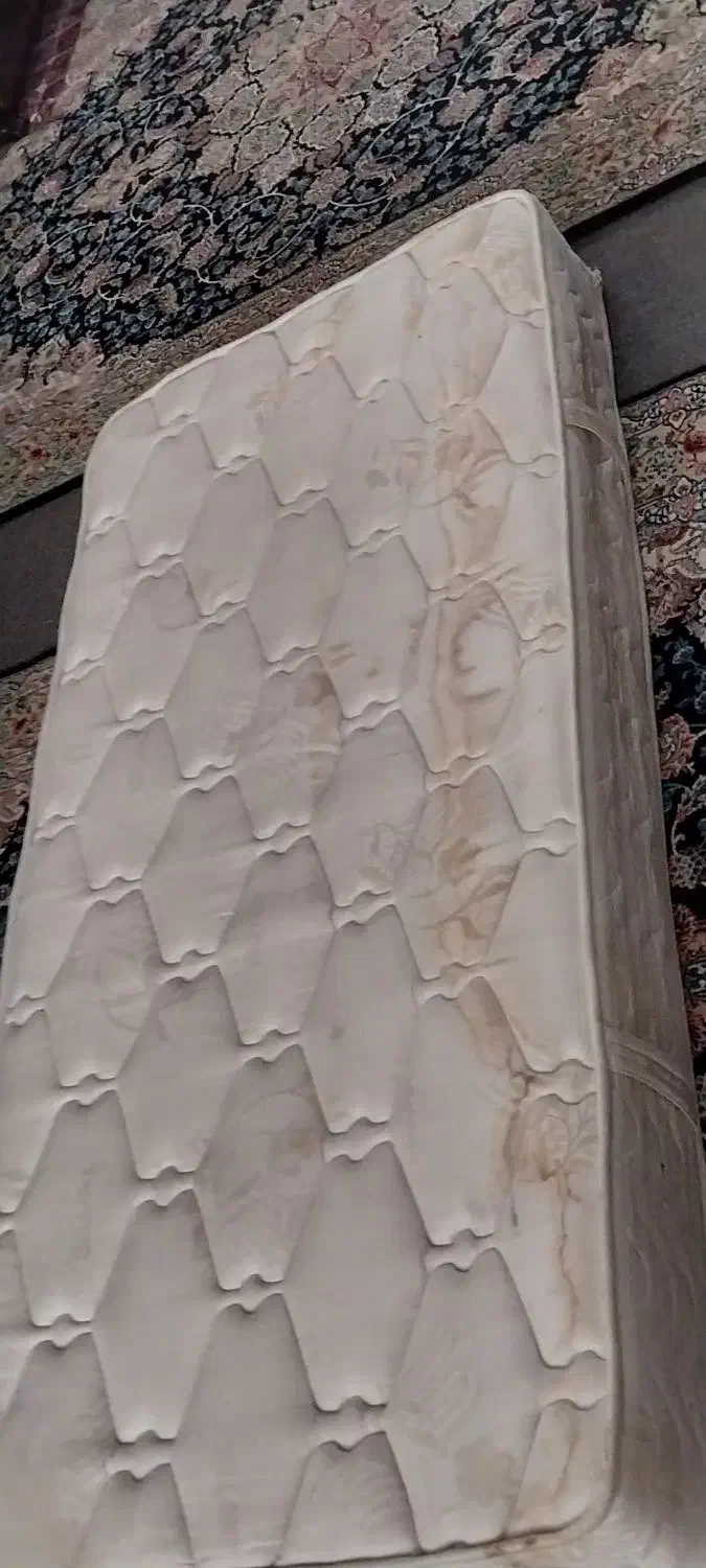 تشک یکنفره|تشک تختخواب|قم, چهل درخت|دیوار