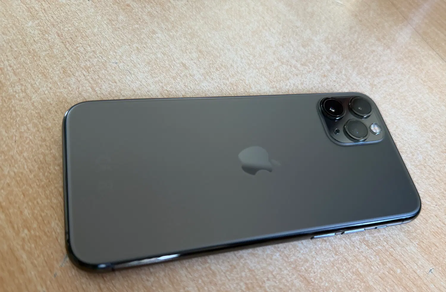 Iphone11pro|موبایل|سلماس, |دیوار