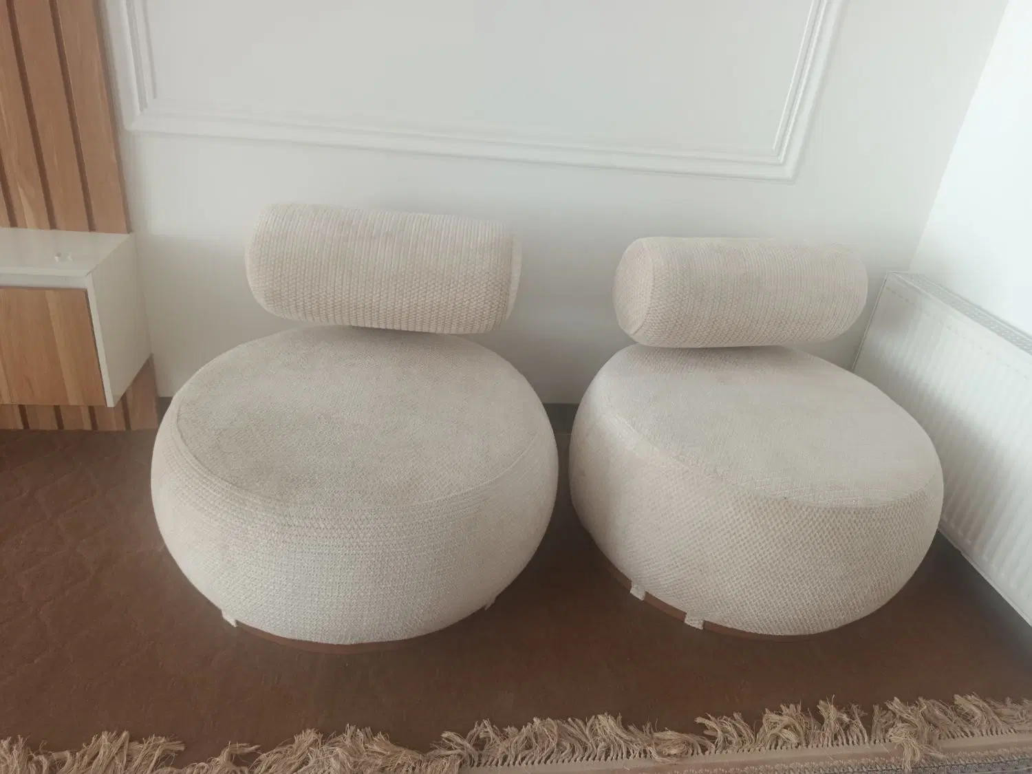 مبل|مبلمان خانگی و میز عسلی|زارچ, |دیوار