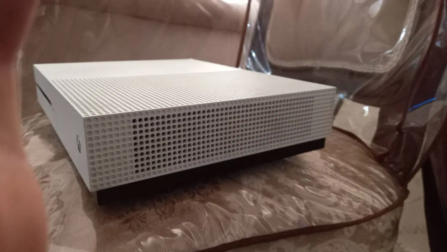 xbox one s 1t|کنسول، بازی ویدئویی و آنلاین|تهران, نظام‌آباد|دیوار