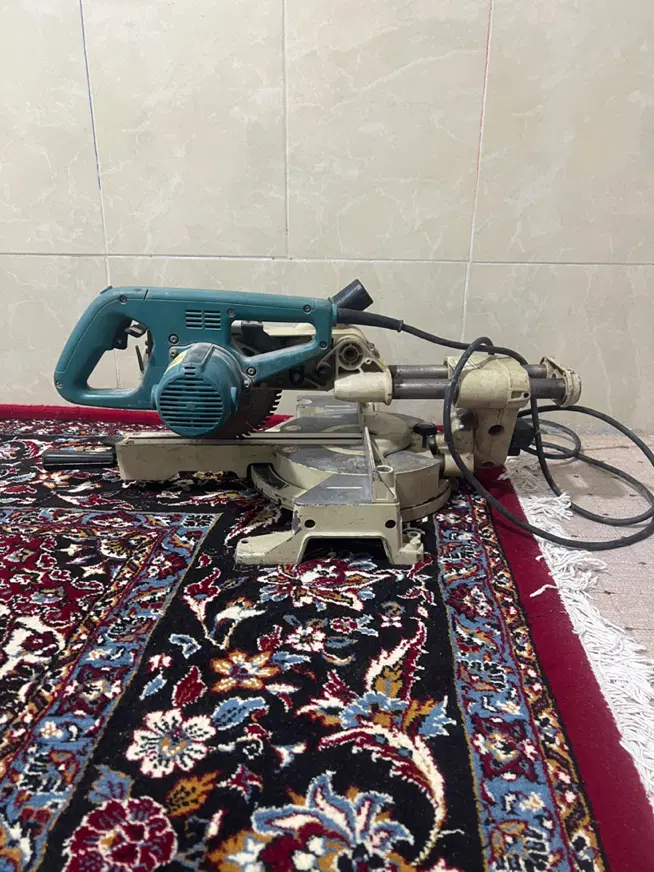 فارسی بر|ابزارآلات|بندر گناوه, |دیوار