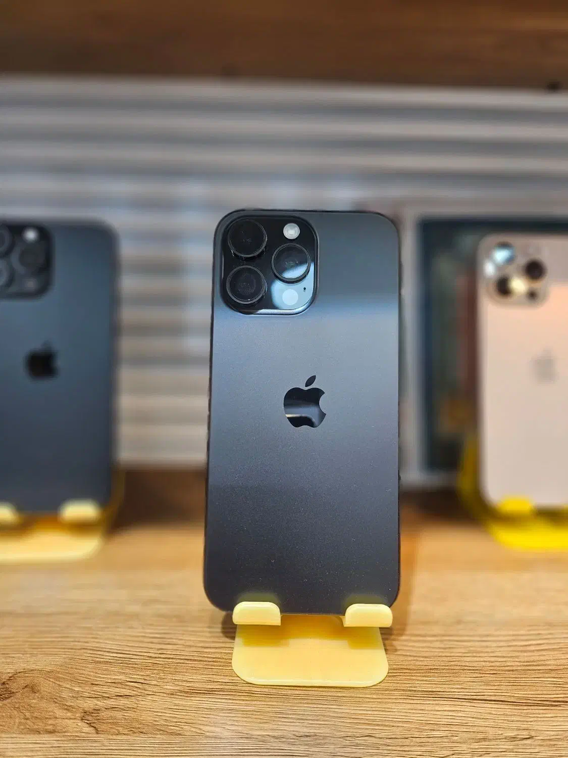 16promax ZAA|موبایل|شاهین‌شهر, فردوسی|دیوار