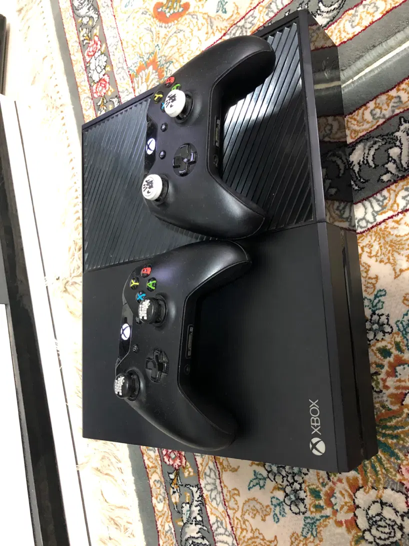 Xbox one|کنسول، بازی ویدئویی و آنلاین|رباطکریم, رباطکریم|دیوار