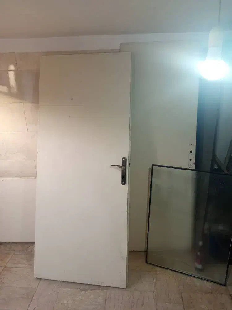 در اتاق|جاکفشی، کمد، دراور|یزد, |دیوار