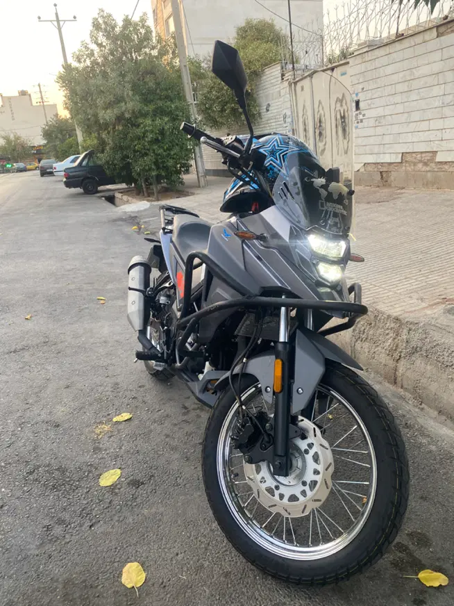 Nh180|موتورسیکلت|شیراز, شاهچراغ|دیوار