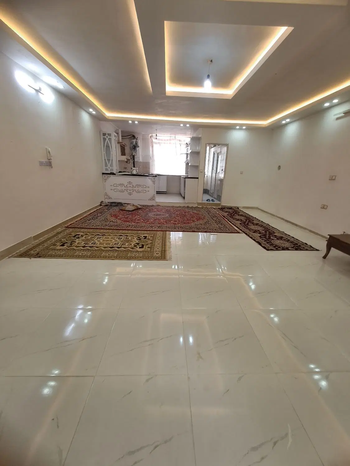 رهن و اجاره خانه واقع در بهشتی ۱۴|اجارهٔ آپارتمان|چناران, |دیوار