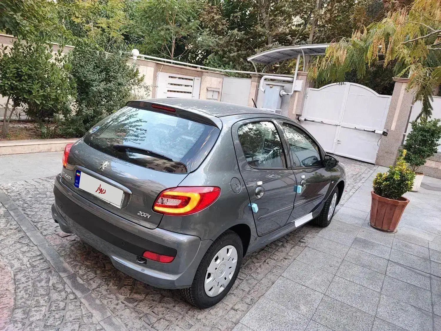 ۲۰۷ دستی ۱۴۰۳|خودرو سواری و وانت|تهران, کرمان|دیوار