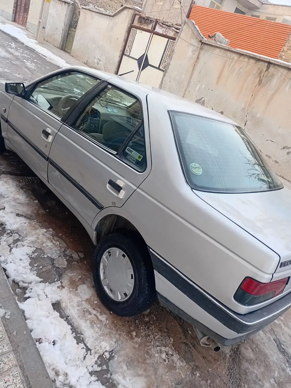 پژو ۴۰۵|خودرو کلاسیک|میانه, |دیوار