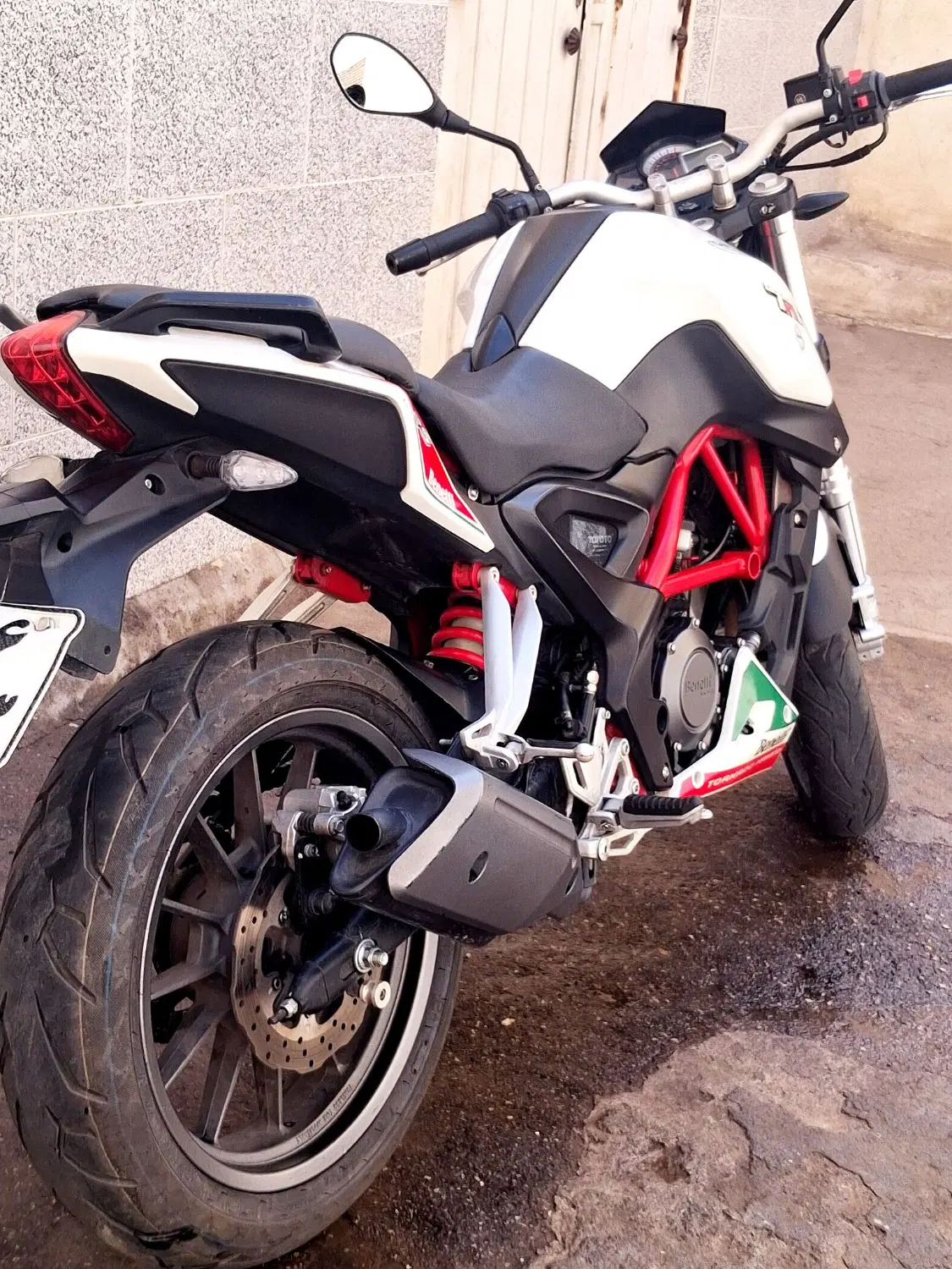 benelli250tnt|موتورسیکلت|کاشان, امام خمینی|دیوار