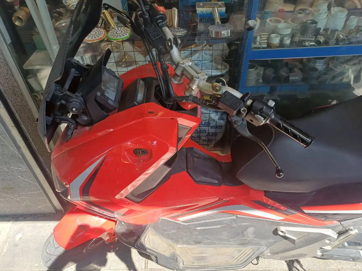 agv150|موتورسیکلت|تهران, پارک شهر|دیوار