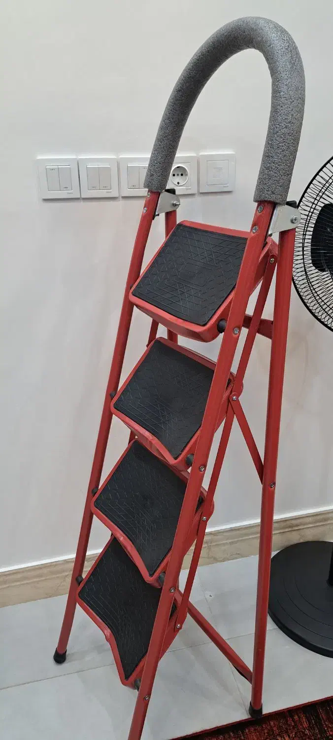 پله فلزی|ابزارآلات|هشتگرد, فاز ۱ مهستان|دیوار