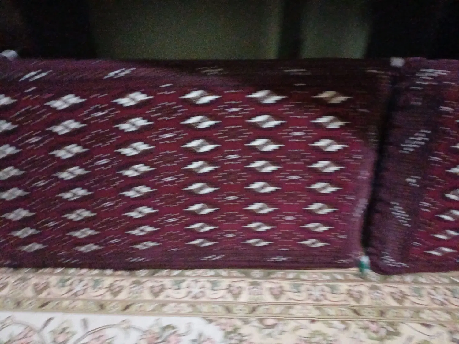 پشتی|پشتی|زرقان, |دیوار