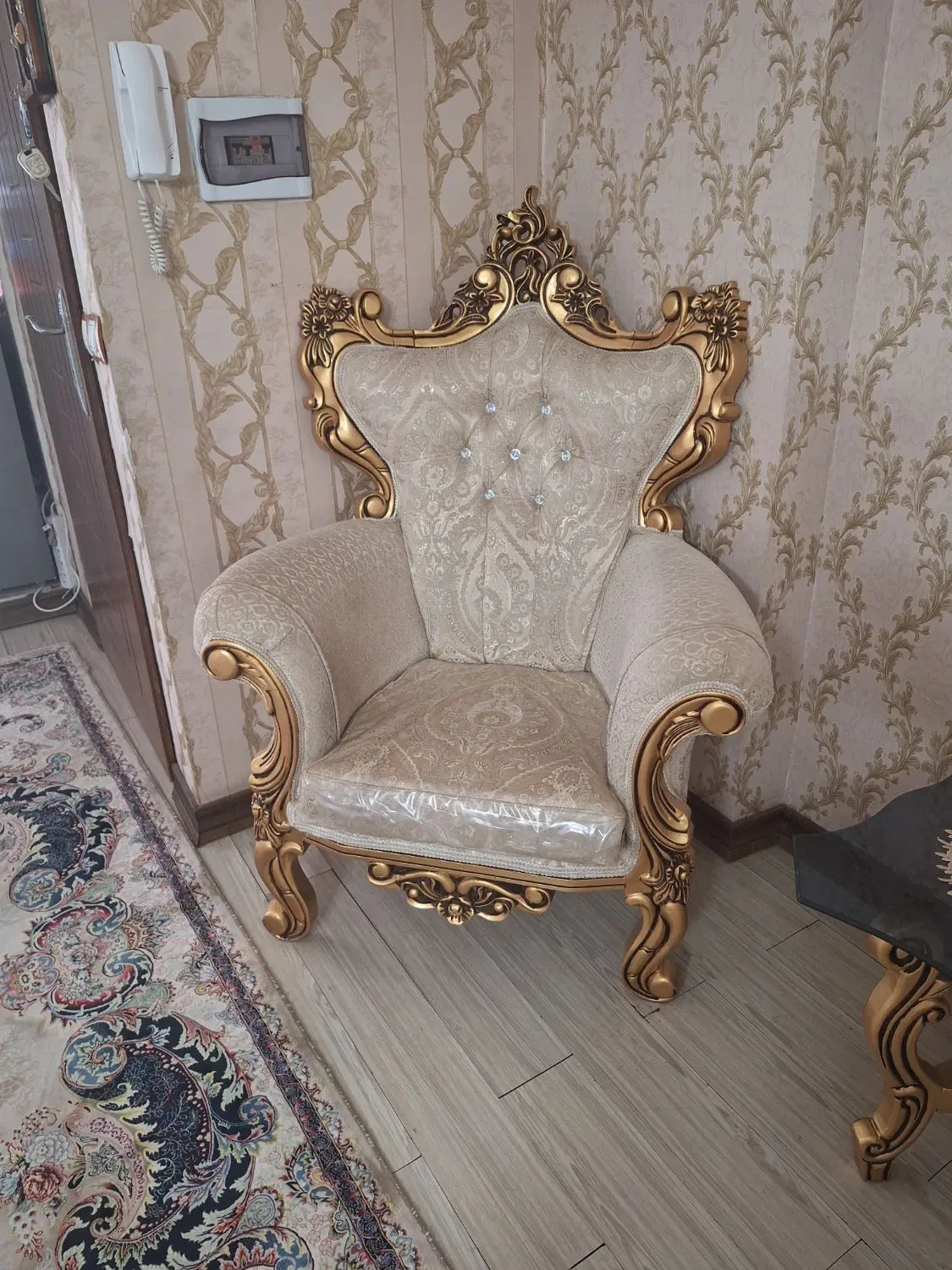مبلمان|مبلمان خانگی و میز عسلی|قرچک, باقرآباد|دیوار