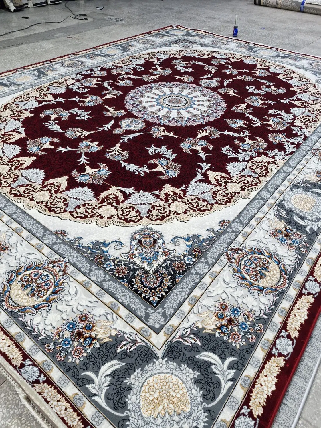 کارخانه تولیدی فرش و سجاده اکرولیک بی واسطه|فرش|کاشان, شهرک صنعتی کویر|دیوار