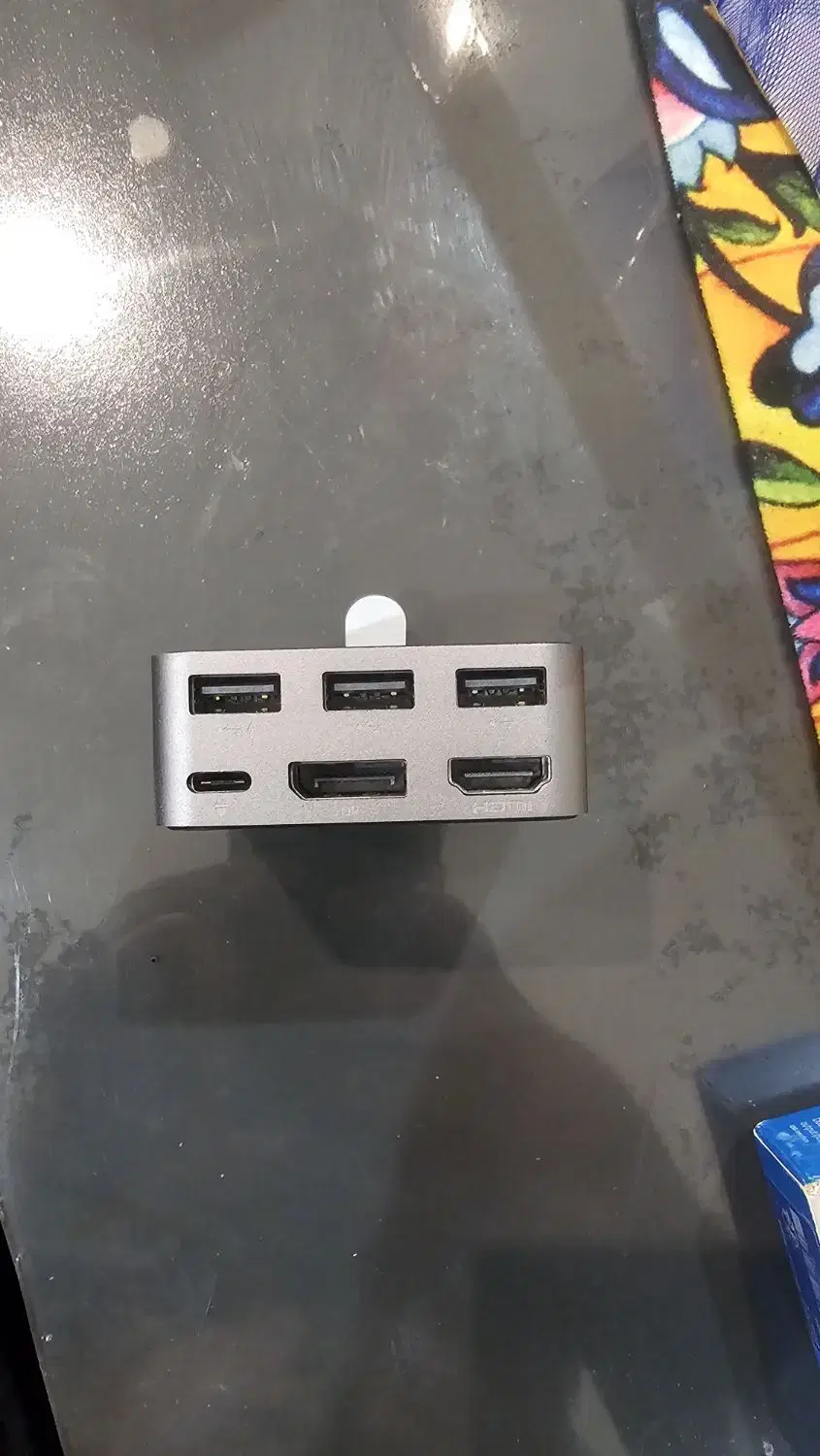هاب Microsoft Display Dock|لوازم جانبی موبایل و تبلت|تهران, فاطمی|دیوار