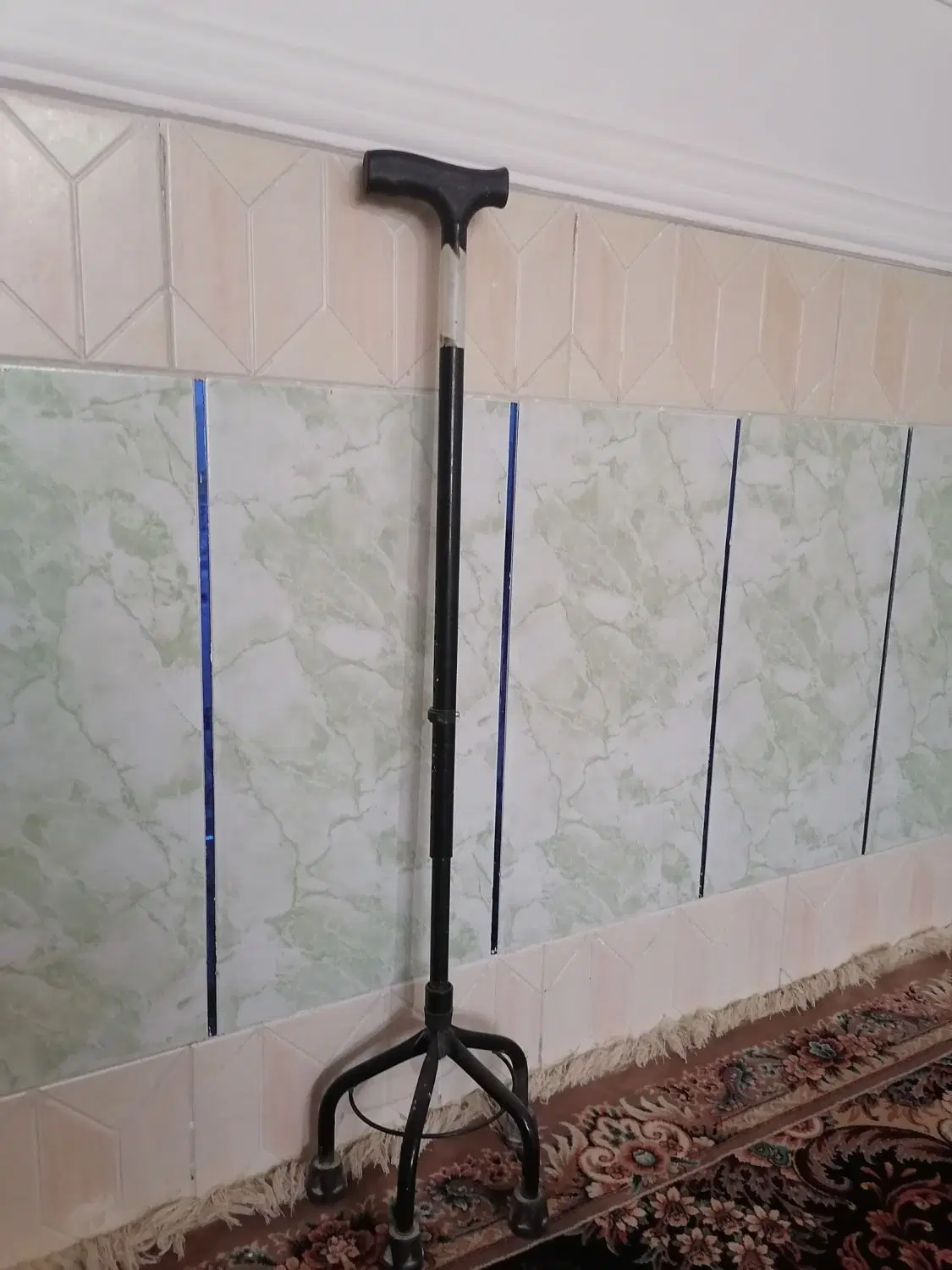 عصا طبی|پزشکی|زابل, |دیوار