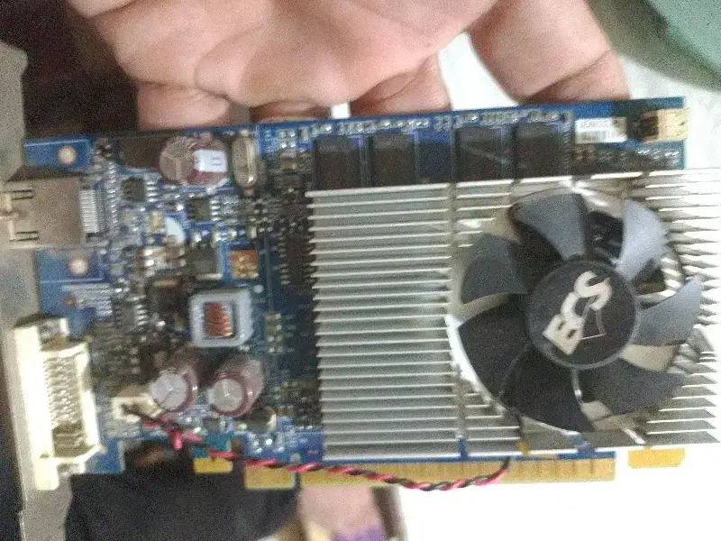 گرافیک یک گیگ ddr3|قطعات و لوازم جانبی رایانه|پیشوا, |دیوار