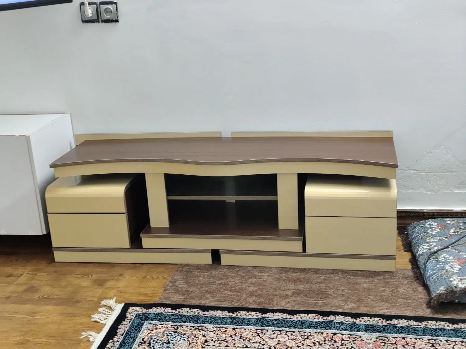 میز ال ای دی|میز تلویزیون|بم, |دیوار