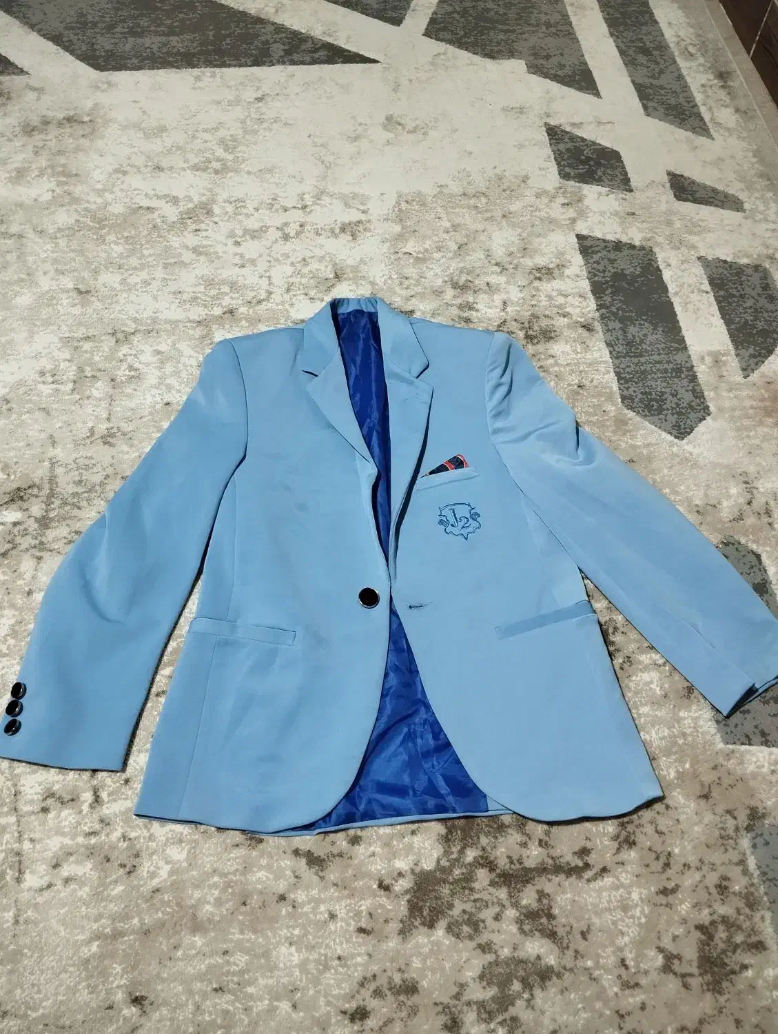 کاپشن|لباس|رشت, استقامت ۲|دیوار