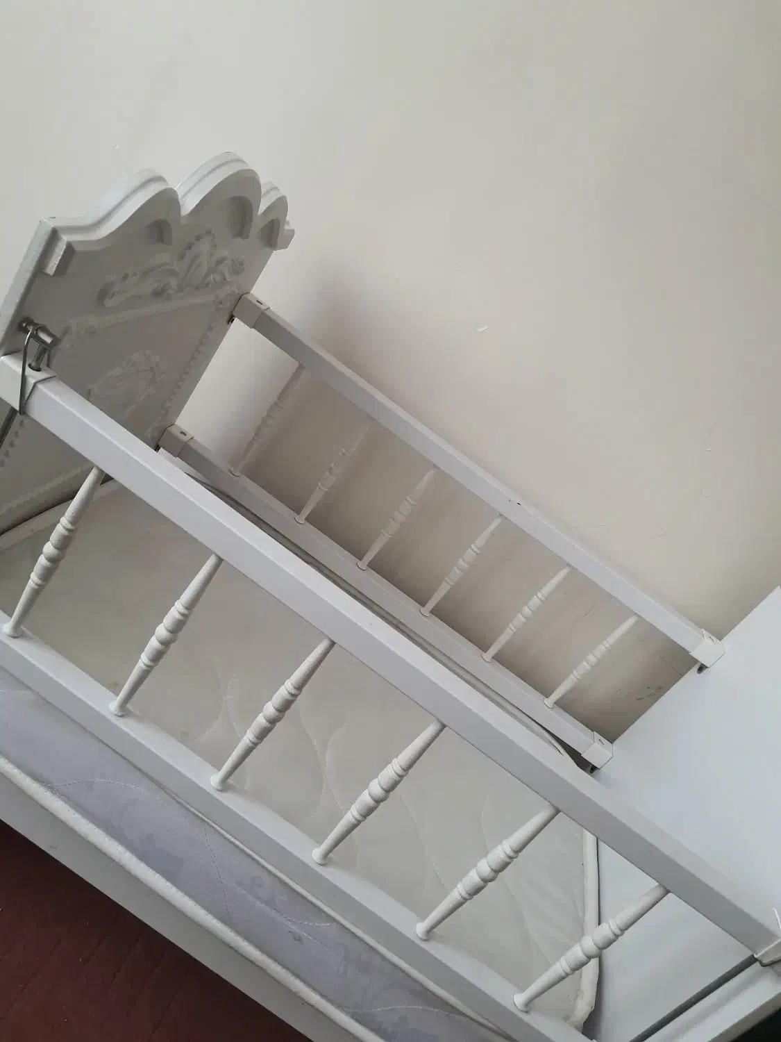 تخت|تخت و سرویس خواب|قم, نیروگاه|دیوار