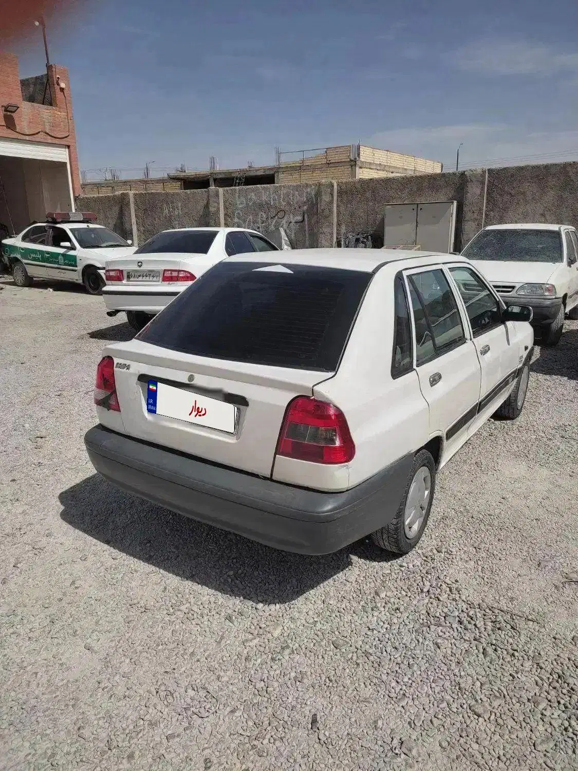 141 مدل 90|خودرو سواری و وانت|فولادشهر, B4|دیوار