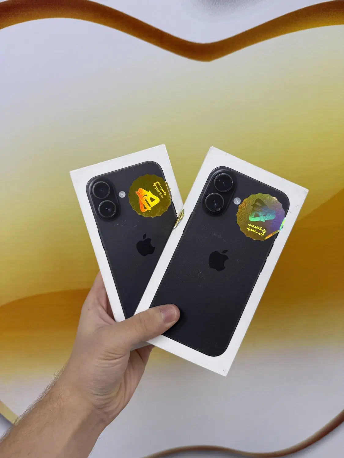 iPhone 16 normal|موبایل|رودهن, |دیوار