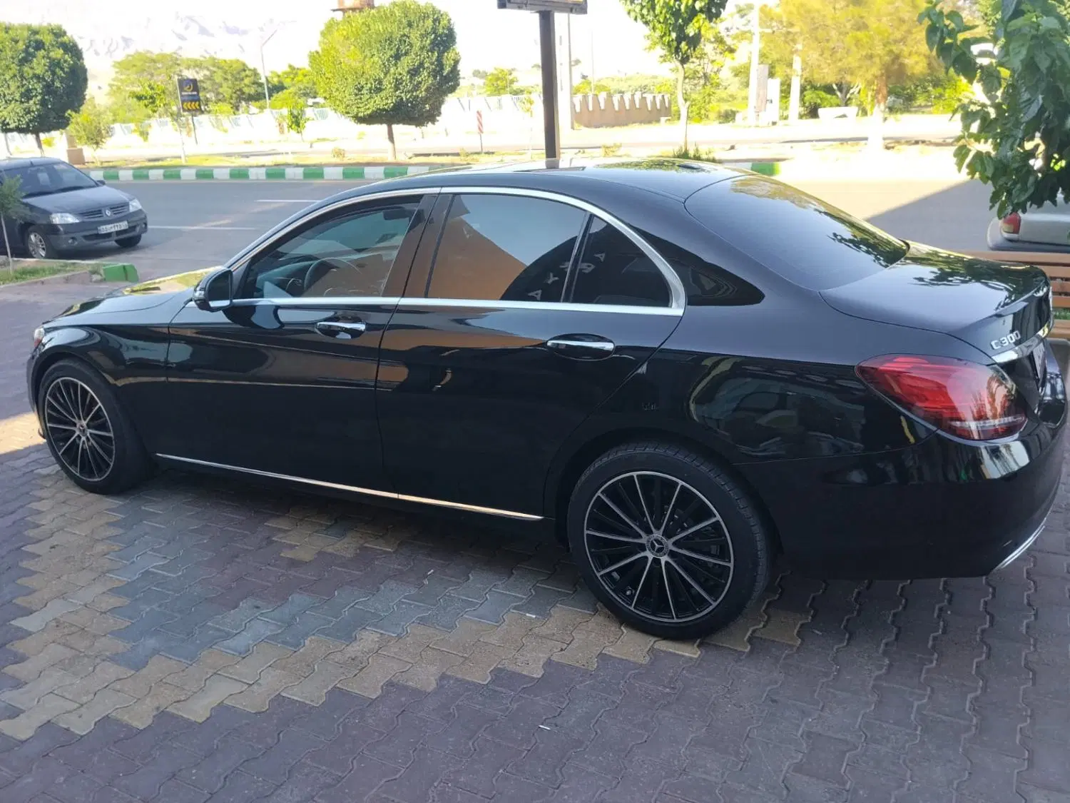 بنز|خودرو سواری و وانت|جلفا, |دیوار