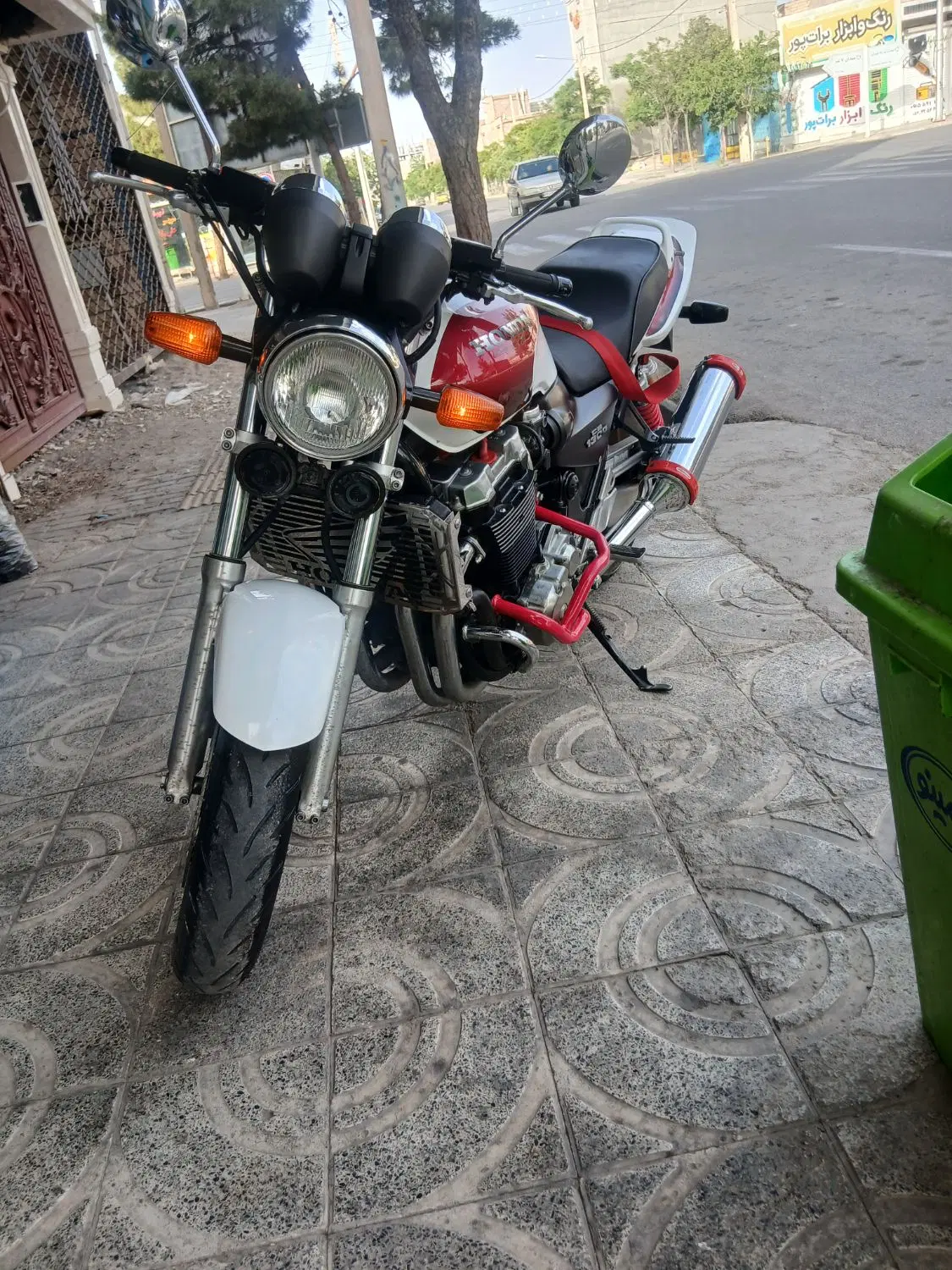 cb1300|موتورسیکلت|قائن, |دیوار