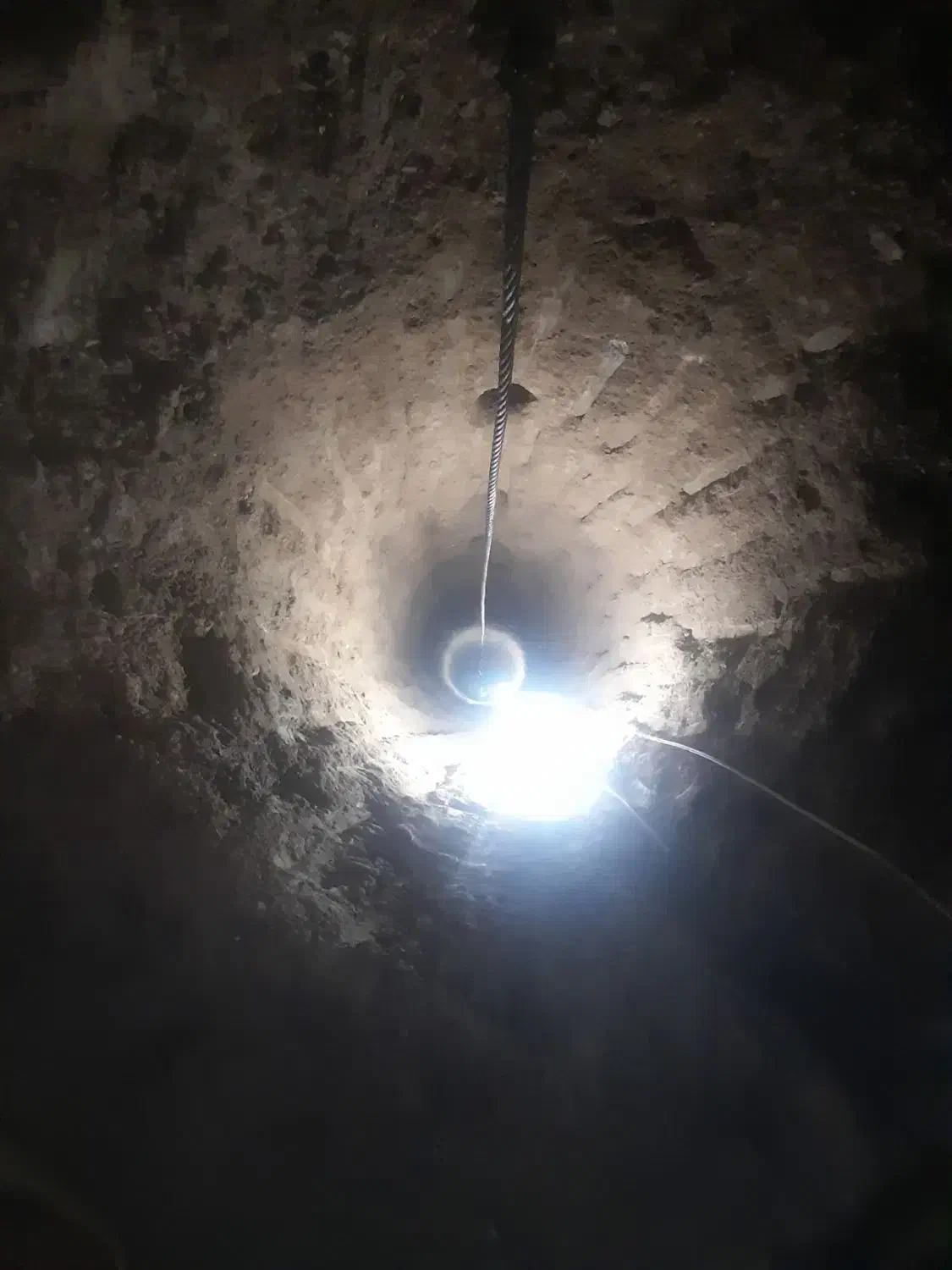 کندن‌چاه‌|خدمات پیشه و مهارت|ملایر, |دیوار