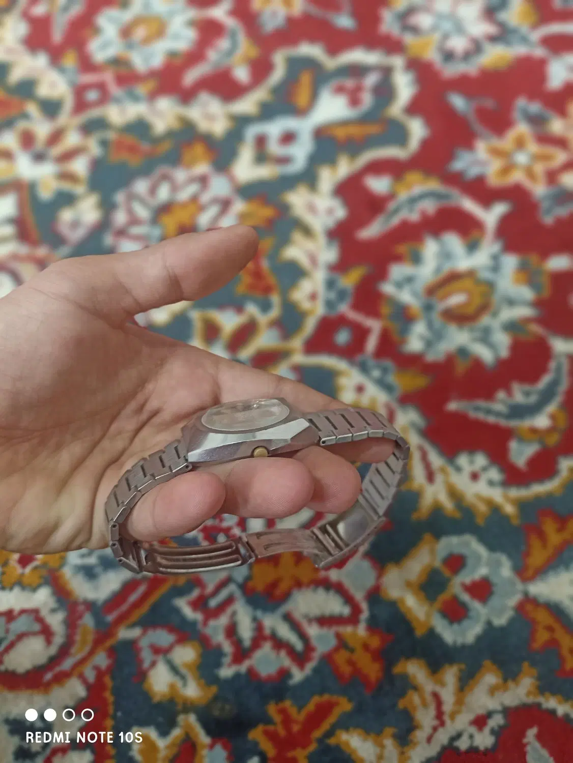 ساعت مچی|ساعت|یاسوج, |دیوار
