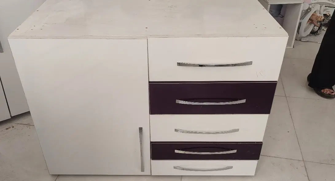فروش کابینت مطبی، تخت ، تابوره، سرشور و میز ناخن|آرایشگاه و سالنهای زیبایی|کرمانشاه, |دیوار