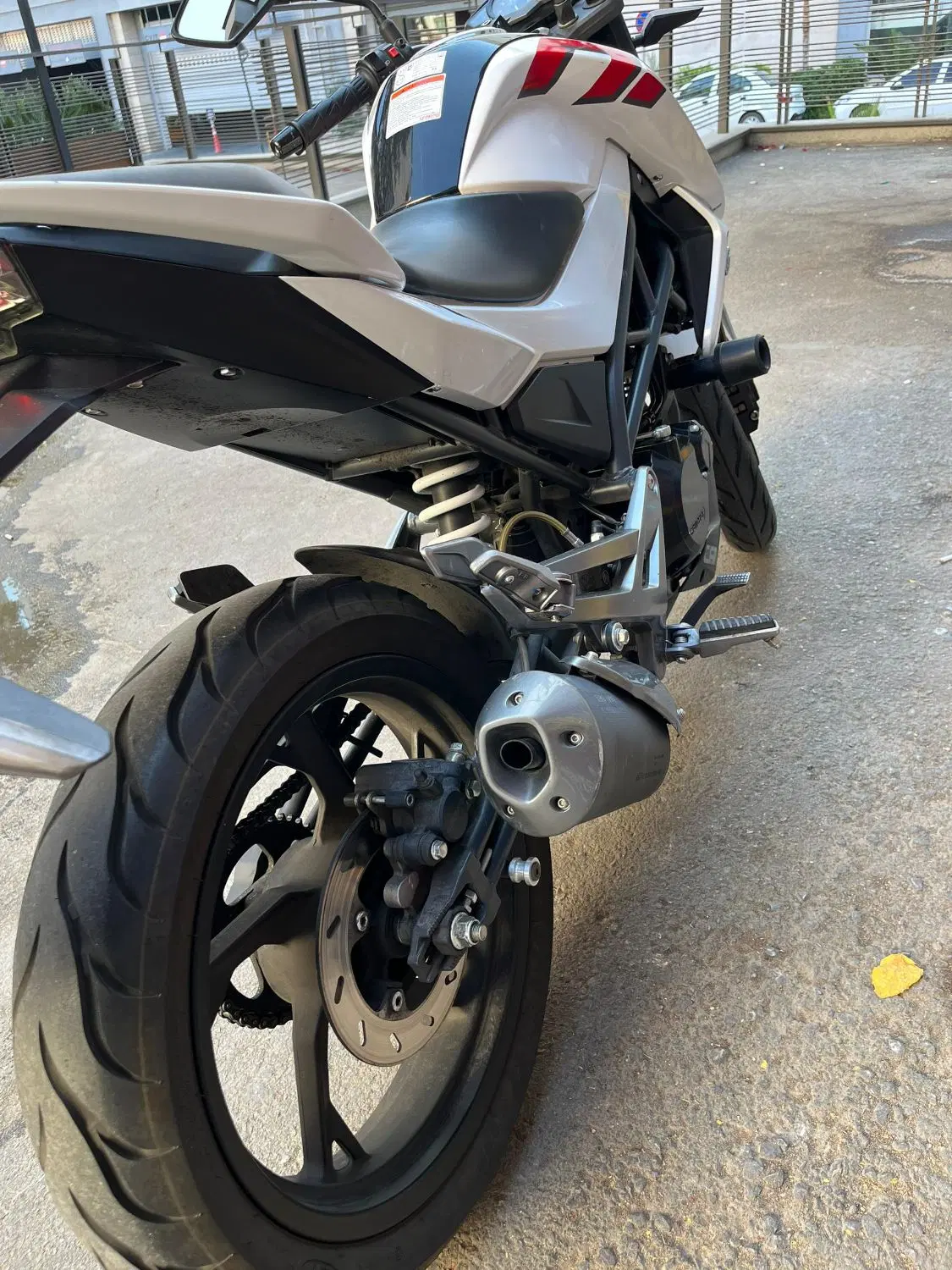 CF150 خشک|موتورسیکلت|شیراز, دست خضر|دیوار